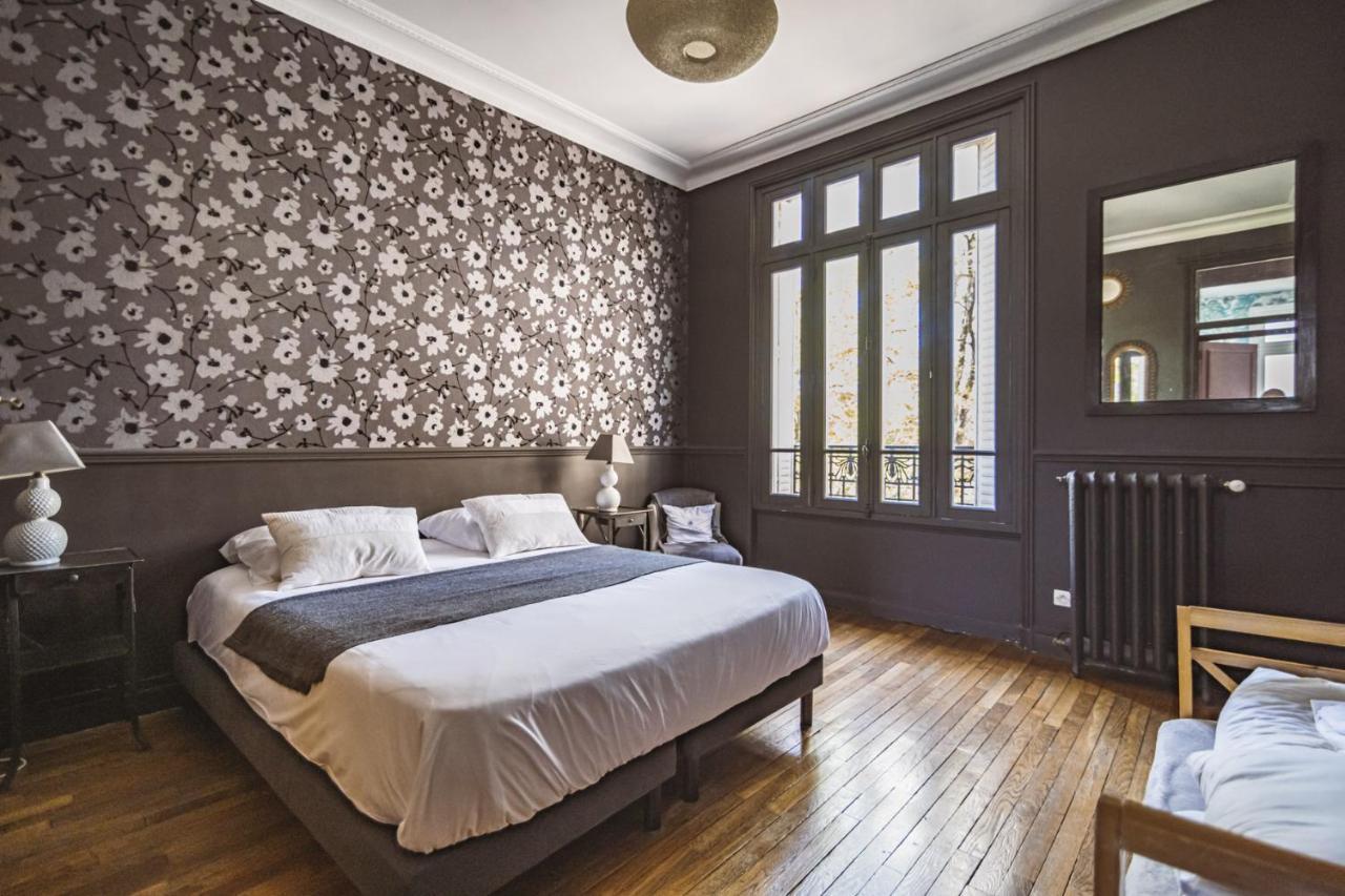 Au Pied De La Cathedrale #Vuemagique Apartment Reims Bagian luar foto